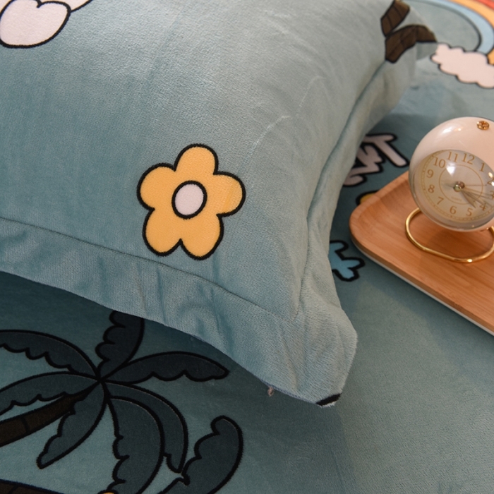 91家纺网 家纺一手货源 找家纺 甜之梦 新款水晶绒单品印花枕套48*74/对 小牛露西