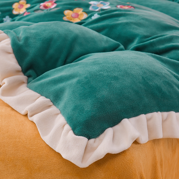 91家纺网 家纺一手货源 找家纺 芃成 2022新款加厚保暖牛奶绒绣花四件套 芭蕾女孩  玛瑙绿