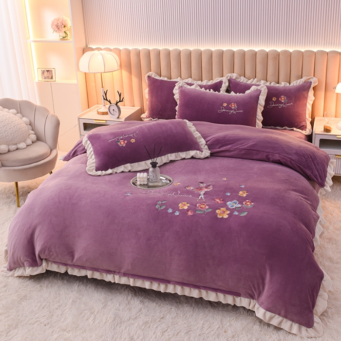 91家纺网 家纺一手货源 找家纺 芃成 2022新款加厚保暖牛奶绒绣花四件套 芭蕾女孩  玫瑰紫