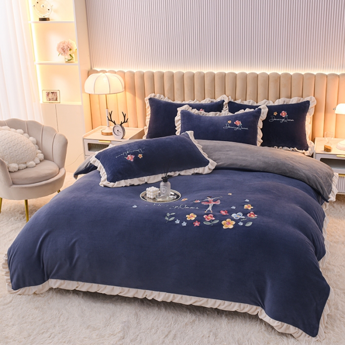 91家纺网 家纺一手货源 找家纺 芃成 2022新款加厚保暖牛奶绒绣花四件套 芭蕾女孩 宝石蓝