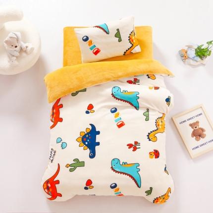 91家纺网 家纺一手货源 找家纺 鱼宝 2022新款高克重加厚款牛奶绒小版婴童套件 恐龙乐园