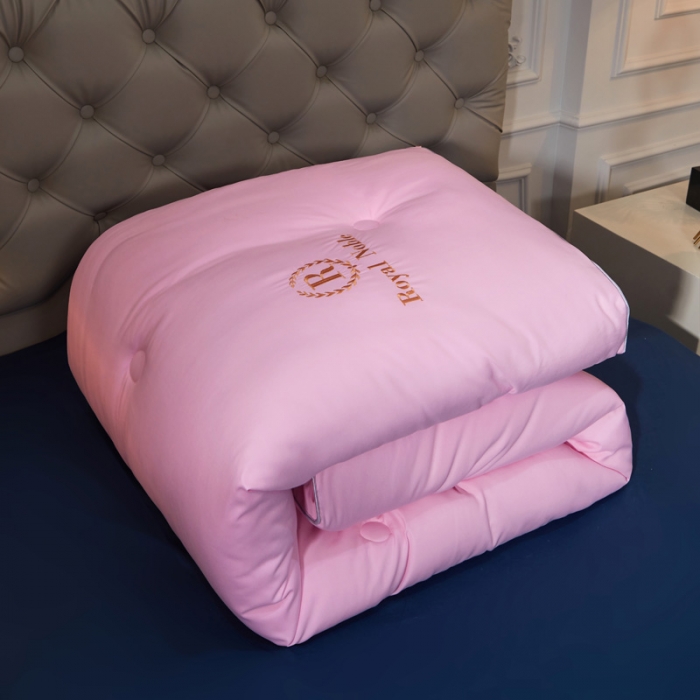 91家纺网 家纺一手货源 找家纺 天瑜家纺 2023洛卡棉冬被秋冬被子丝棉被芯 粉色