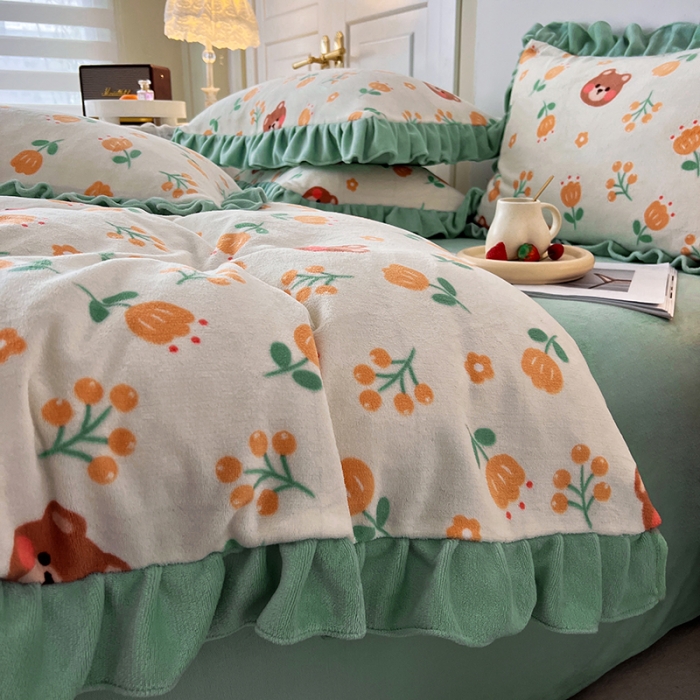 91家纺网 家纺一手货源 找家纺 维娜斯 2022新款高克重牛奶绒花边四件套 花边-可爱熊