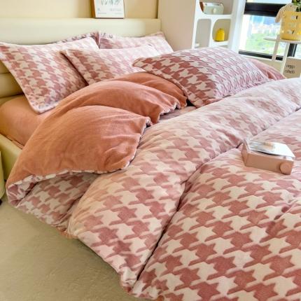 91家纺网 家纺一手货源 找家纺 （总）印季 2024背印立体剪花牛奶绒四件套