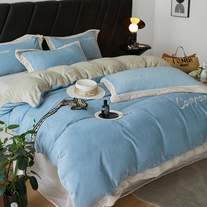 91家纺网 家纺一手货源 找家纺 （总）安妮 新品A类高克重250克升级版牛奶绒四件套-轻颜