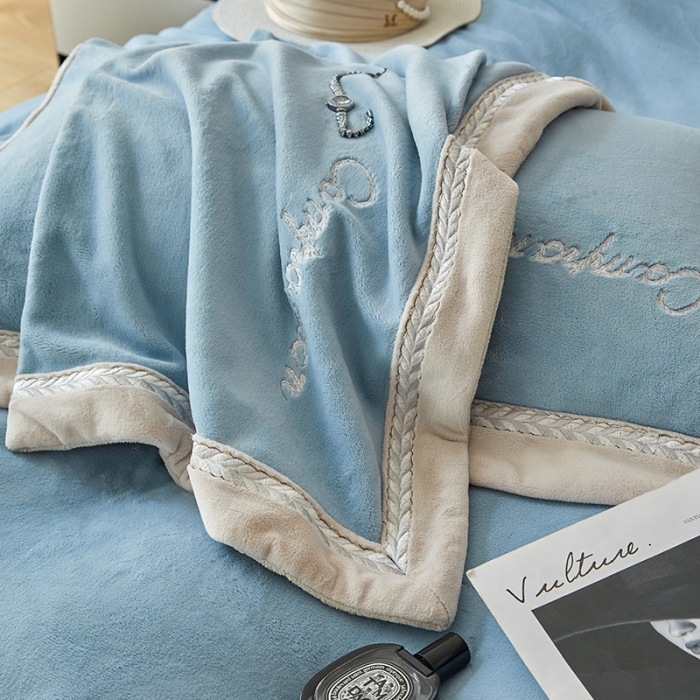 91家纺网 家纺一手货源 找家纺 （总）安妮 新品A类高克重250克升级版牛奶绒四件套-轻颜