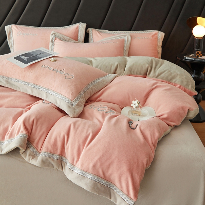 91家纺网 家纺一手货源 找家纺 安妮 新品A类高克重250克升级版牛奶绒四件套-轻颜 胭脂粉