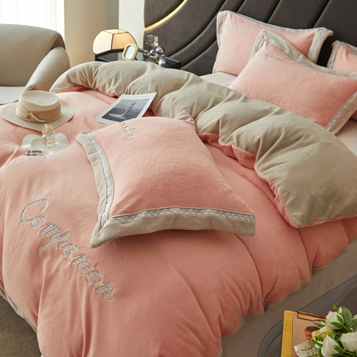 91家纺网 家纺一手货源 找家纺 安妮 新品A类高克重250克升级版牛奶绒四件套-轻颜 胭脂粉