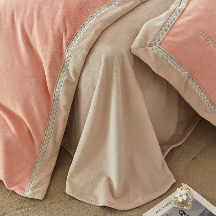 91家纺网 家纺一手货源 找家纺 安妮 新品A类高克重250克升级版牛奶绒四件套-轻颜 胭脂粉