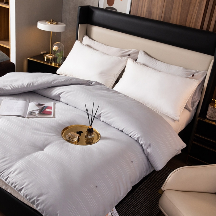 91家纺网 家纺一手货源 找家纺 被靠被 2023新款桑蚕丝大豆纤维被系列 灰色