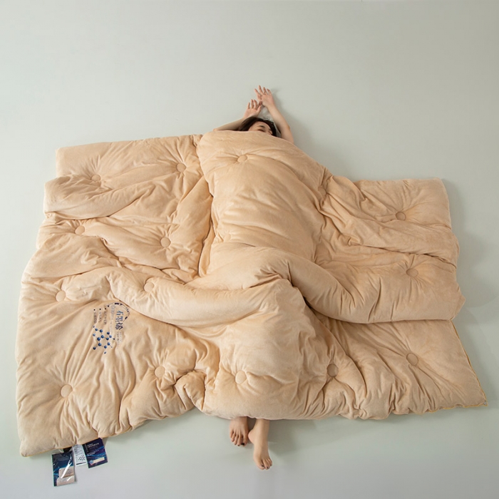 91家纺网 家纺一手货源 找家纺 被靠被 2023新款石墨烯科技发热被子系列 土豪金