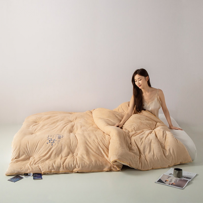 91家纺网 家纺一手货源 找家纺 被靠被 2023新款石墨烯科技发热被子系列 土豪金