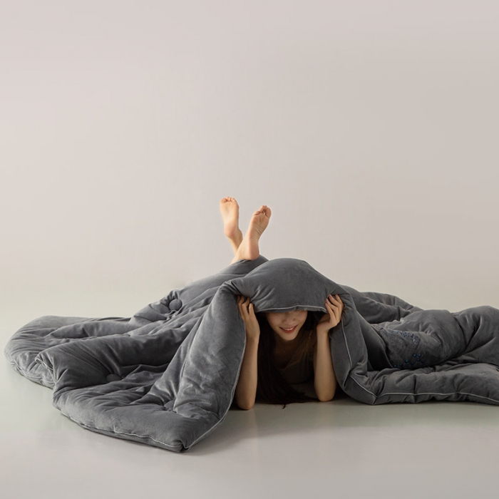 91家纺网 家纺一手货源 找家纺 被靠被 2023新款石墨烯科技发热被子系列 摩登灰