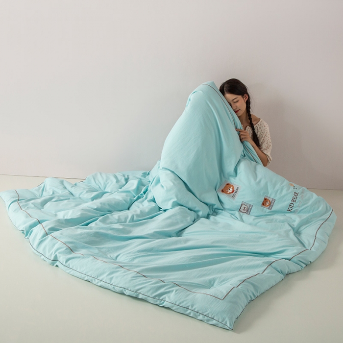 91家纺网 家纺一手货源 找家纺 被靠被 2023新款雅芙棉石墨烯发热被小熊系列 布丁熊-绿