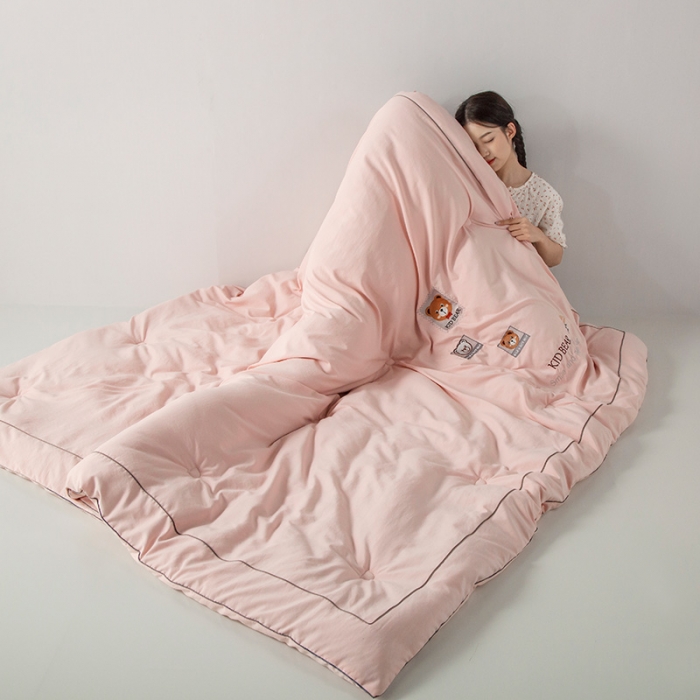 91家纺网 家纺一手货源 找家纺 被靠被 2023新款雅芙棉石墨烯发热被小熊系列 布丁熊--玉