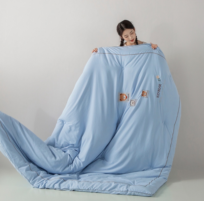 91家纺网 家纺一手货源 找家纺 被靠被 2023新款雅芙棉石墨烯发热被小熊系列 布丁熊-蓝