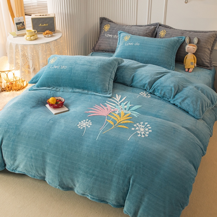 91家纺网 家纺一手货源 找家纺 纽缦 2022新款牛奶绒四件套爱之音系列 爱之音翠兰