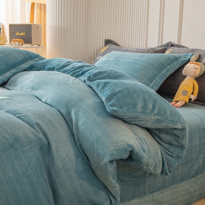 91家纺网 家纺一手货源 找家纺 纽缦 2022新款牛奶绒四件套爱之音系列 爱之音翠兰