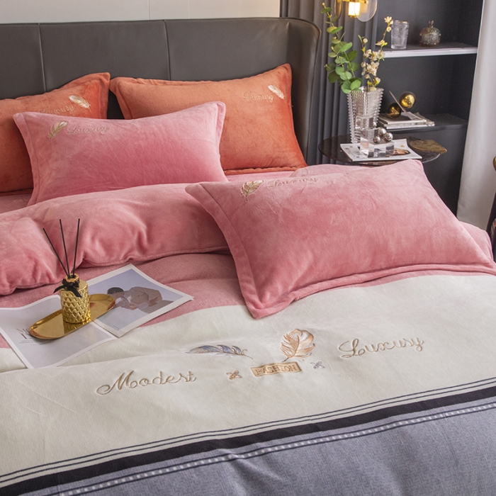 91家纺网 家纺一手货源 找家纺 纽缦 2022新款牛奶绒四件套彩色叶羽系列 彩色叶羽（爱恋玉）