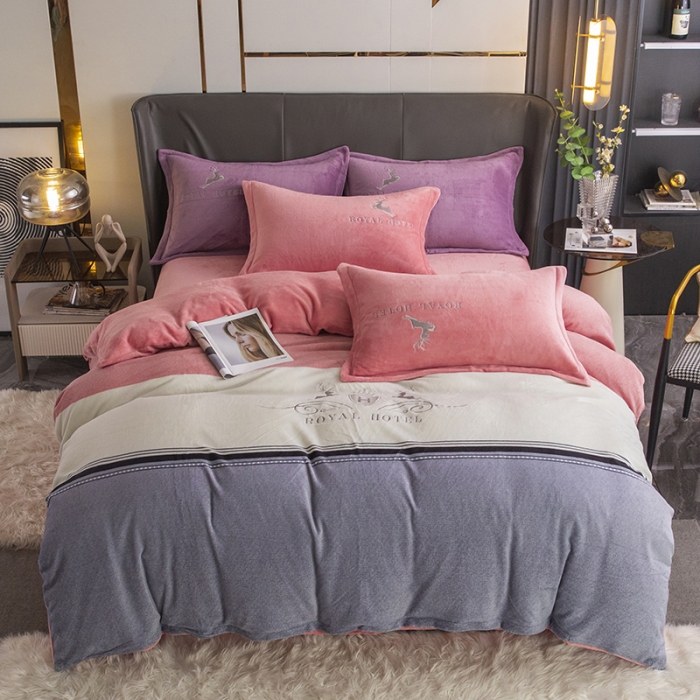 91家纺网 家纺一手货源 找家纺 纽缦 2022新款牛奶绒四件套 鹿有你（爱恋玉）