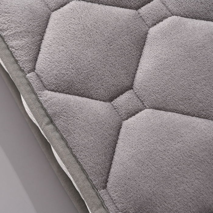 91家纺网 家纺一手货源 找家纺 （总）亿丁点 2023新款牛奶绒乳胶记忆棉学生床垫