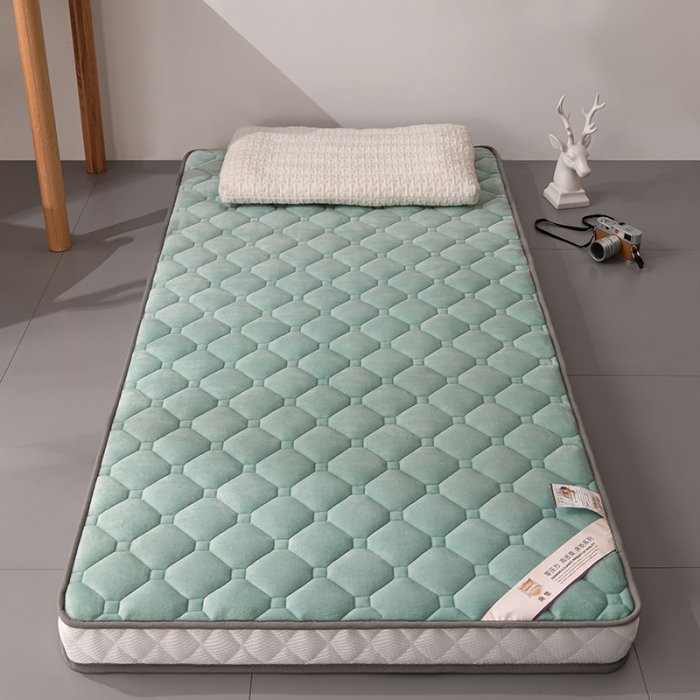91家纺网 家纺一手货源 找家纺 亿丁点 2023新款牛奶绒乳胶记忆棉学生床垫 牛奶绒翠绿色（小床）