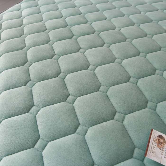 91家纺网 家纺一手货源 找家纺 亿丁点 2023新款牛奶绒乳胶记忆棉学生床垫 牛奶绒翠绿色（小床）