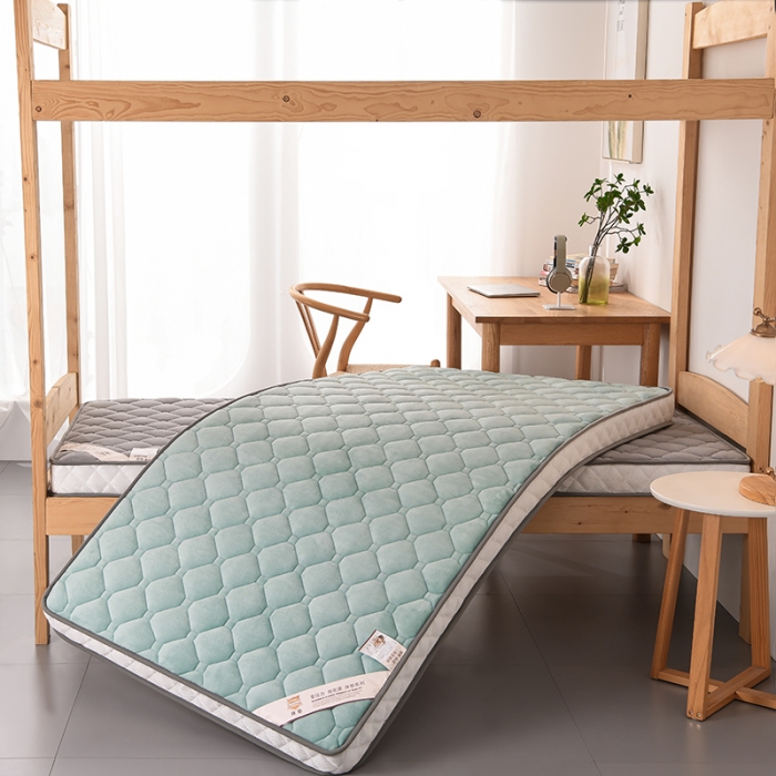 91家纺网 家纺一手货源 找家纺 亿丁点 2023新款牛奶绒乳胶记忆棉学生床垫 牛奶绒翠绿色（小床）