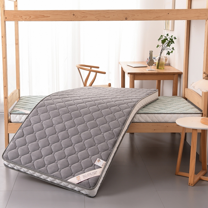 91家纺网 家纺一手货源 找家纺 亿丁点 2023新款牛奶绒乳胶记忆棉学生床垫 牛奶绒灰色（小床）