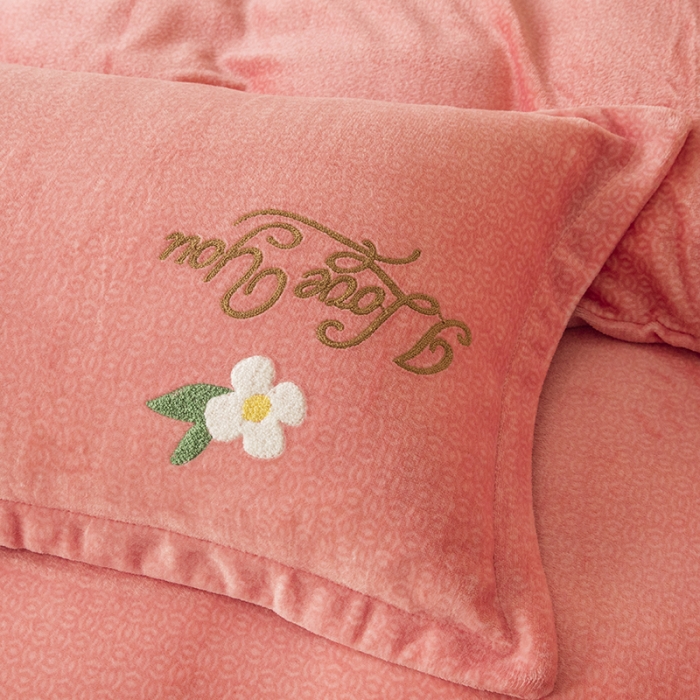 91家纺网 家纺一手货源 找家纺 （总）纽缦 2022新款牛奶绒四件套蝶舞系列