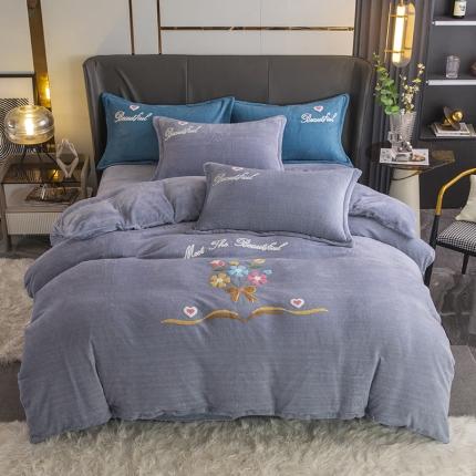 91家纺网 家纺一手货源 找家纺 纽缦 2022新款牛奶绒四件套梦幻花语系列 梦幻花语灰色