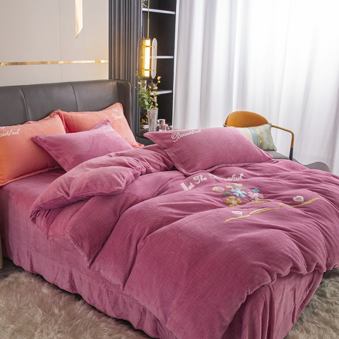 91家纺网 家纺一手货源 找家纺 （总）纽缦 2022新款牛奶绒四件套梦幻花语系列