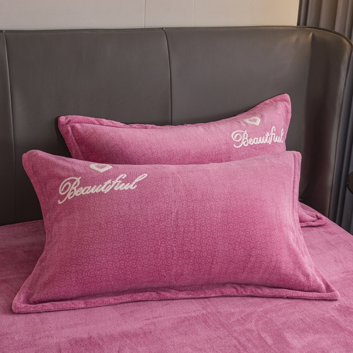 91家纺网 家纺一手货源 找家纺 纽缦 2022新款牛奶绒四件套梦幻花语系列 梦幻花语豆沙