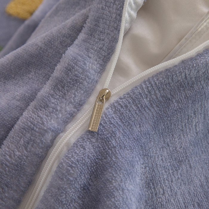 91家纺网 家纺一手货源 找家纺 纽缦 2022新款牛奶绒四件套梦幻花语系列 梦幻花语灰色