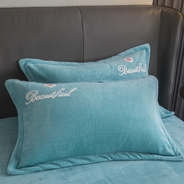 91家纺网 家纺一手货源 找家纺 纽缦 2022新款牛奶绒四件套梦幻花语系列 梦幻花语水绿