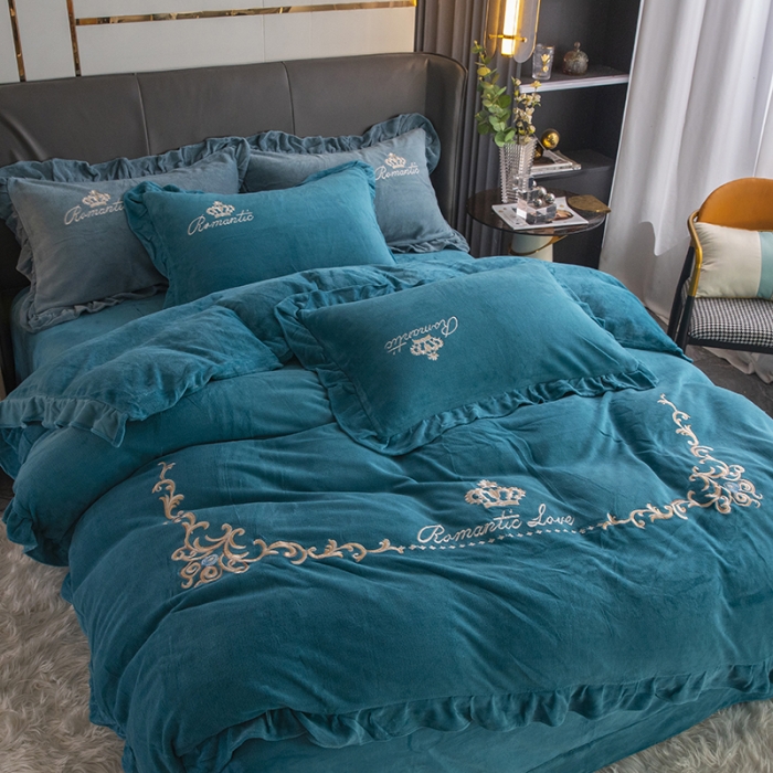 91家纺网 家纺一手货源 找家纺 纽缦 2022新款牛奶绒四件套时尚典范系列 时尚典范翠兰