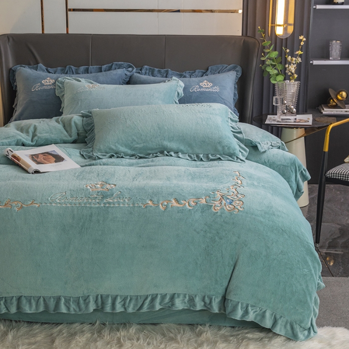 91家纺网 家纺一手货源 找家纺 纽缦 2022新款牛奶绒四件套时尚典范系列 时尚典范豆绿