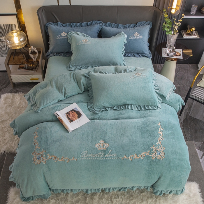 91家纺网 家纺一手货源 找家纺 纽缦 2022新款牛奶绒四件套时尚典范系列 时尚典范豆绿