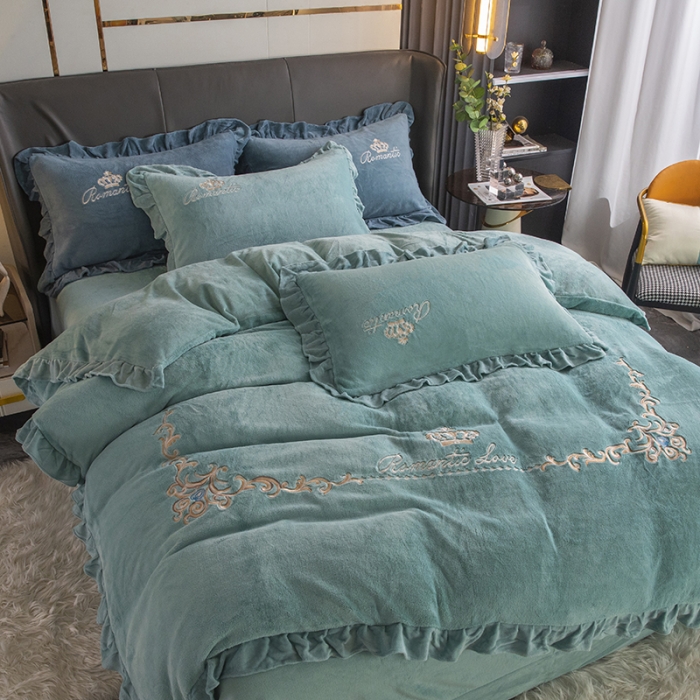 91家纺网 家纺一手货源 找家纺 纽缦 2022新款牛奶绒四件套时尚典范系列 时尚典范豆绿