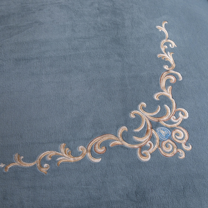 91家纺网 家纺一手货源 找家纺 纽缦 2022新款牛奶绒四件套时尚典范系列 时尚典范蓝灰