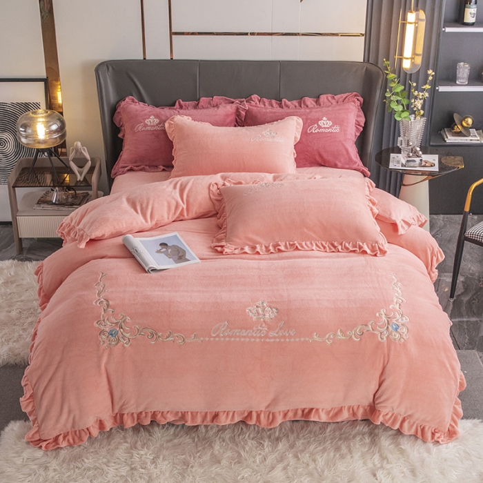 91家纺网 家纺一手货源 找家纺 纽缦 2022新款牛奶绒四件套时尚典范系列 时尚典范玉色