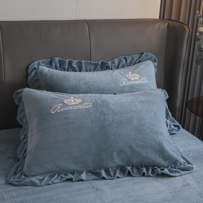 91家纺网 家纺一手货源 找家纺 纽缦 2022新款牛奶绒四件套时尚典范系列 时尚典范蓝灰