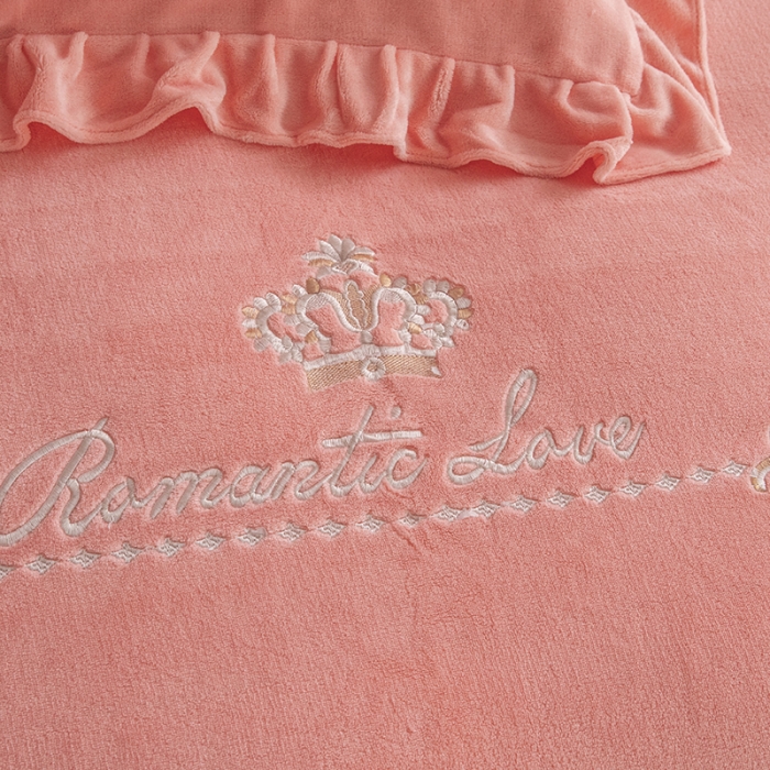 91家纺网 家纺一手货源 找家纺 纽缦 2022新款牛奶绒四件套时尚典范系列 时尚典范玉色