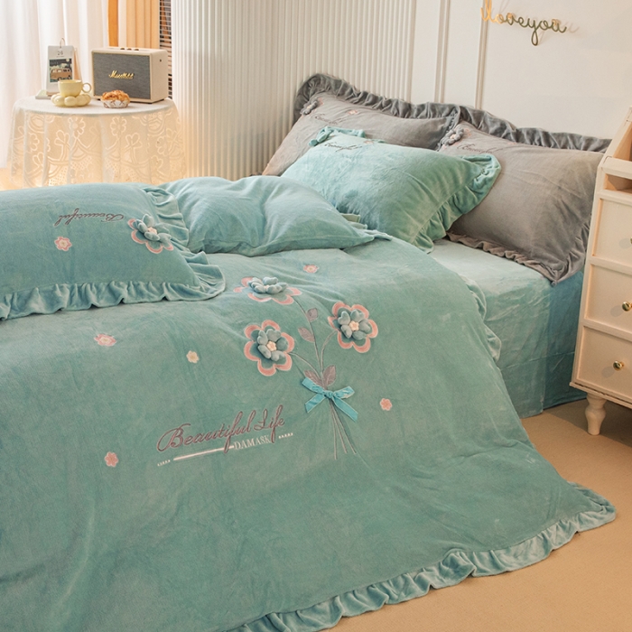 91家纺网 家纺一手货源 找家纺 纽缦 2022新款牛奶绒四件套唯爱系列 唯爱豆绿