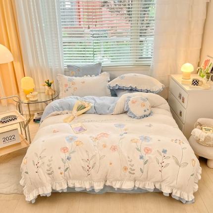 91家纺网 家纺一手货源 找家纺 川悦生活2022新款贴布绣牛奶绒四件套-花卉系列 清新小花
