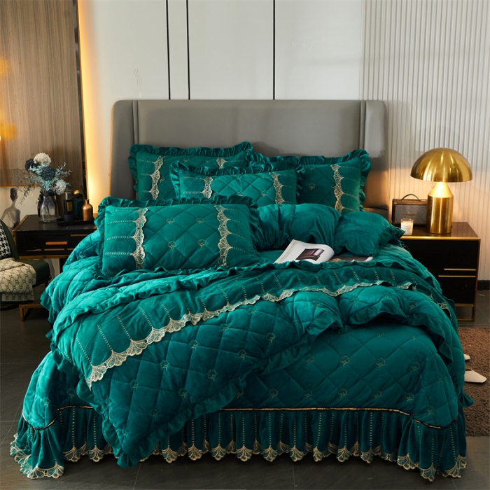 91家纺网 家纺一手货源 找家纺 十个点家纺 2024新款刺绣水晶绒床盖四件套 宝石绿