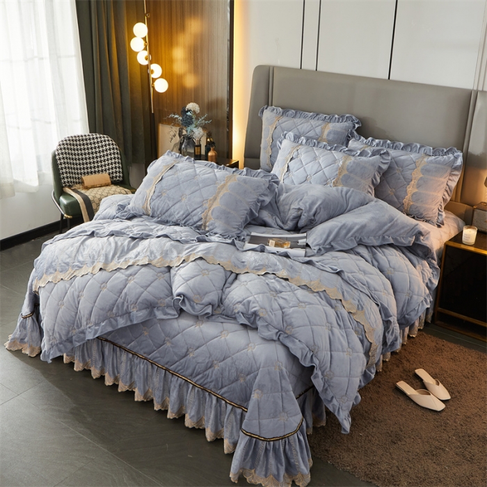 91家纺网 家纺一手货源 找家纺 十个点家纺 2024新款刺绣水晶绒床盖四件套 灰色