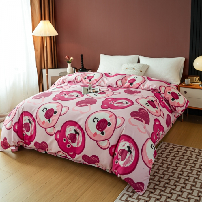 91家纺网 家纺一手货源 找家纺 乐视 2024新款加厚高密全棉磨毛被套 草莓熊熊