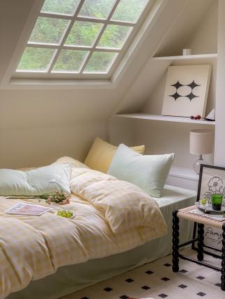 91家纺网 家纺一手货源 找家纺 洋铭区2022新款小清新撞色系列绒四件套 菠萝格