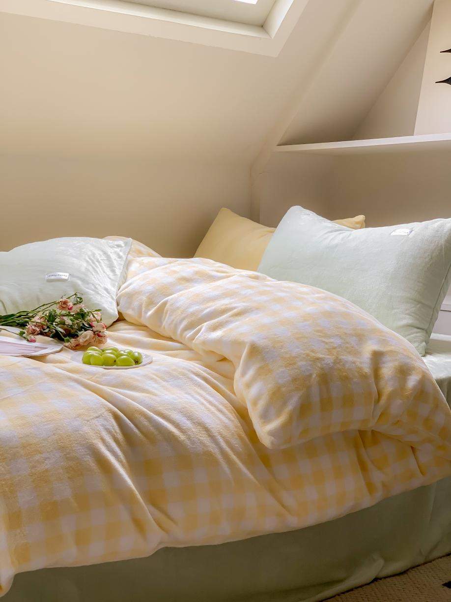 91家纺网 家纺一手货源 找家纺 （总）洋铭区2022新款小清新撞色系列绒四件套